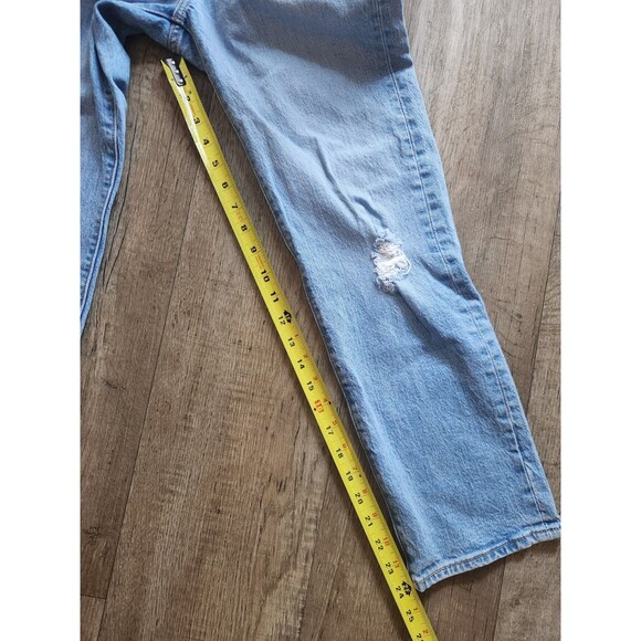 LEVI'S Premium Wedgie Straight Jeans Womens 26 Button Fly Light Blue Denim - Picture 6 of 7